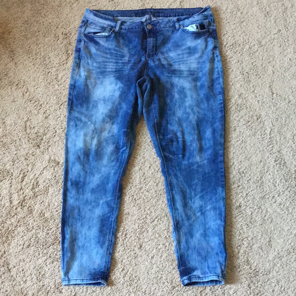 Acid wash Skinny jean size 22